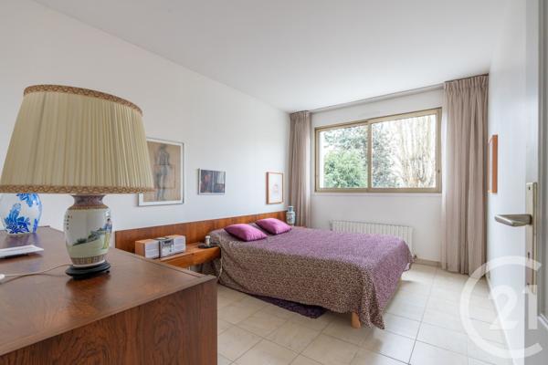Appartement T5 à vendre  4 pièces - 90,24 m2 LA VARENNE ST HILAIRE - 94