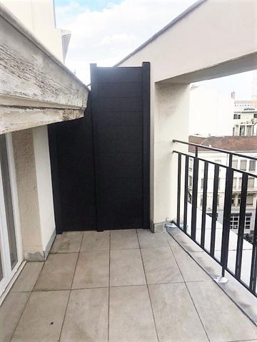 Studio meublé avec terrasse
