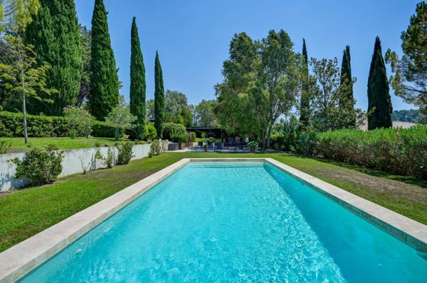 Vente Maison de luxe Aix-en-Provence 6 Pièces 275 m²