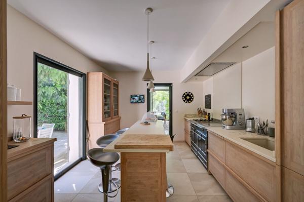 Vente Maison de luxe Aix-en-Provence 6 Pièces 275 m²
