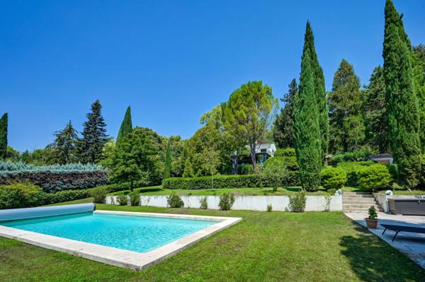 Vente Maison de luxe Aix-en-Provence 6 Pièces 275 m²