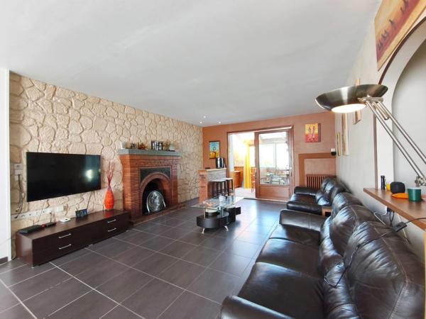 Maison à colombages 8 pièces 170 m² 5 chambres  jardin garage véranda LA CELLE DUNOISE (23) Creuse 3h30 Paris 30 min de la Gare