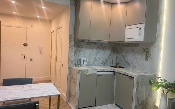 Appartement à vendre    2 pièces • 35 m2 Nice