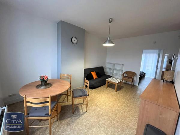 Appartement à louer 2 pièces 39.19m² Lille (59000)