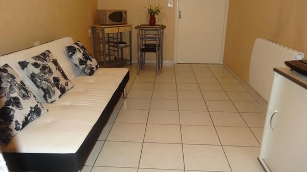 Dpt Vosges (88), MIRECOURT MAISON de ville P6 avec TERRASSE couverte, cave