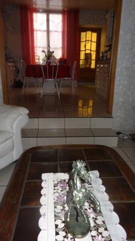 Dpt Vosges (88), MIRECOURT MAISON de ville P6 avec TERRASSE couverte, cave