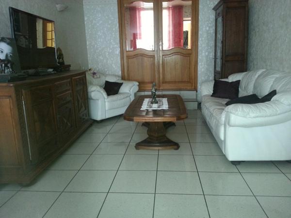 Dpt Vosges (88), MIRECOURT MAISON de ville P6 avec TERRASSE couverte, cave