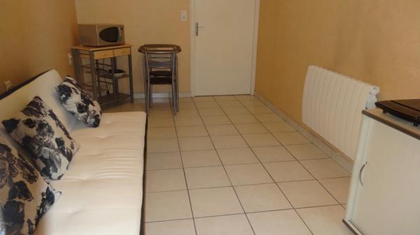 Dpt Vosges (88), MIRECOURT MAISON de ville P6 avec TERRASSE couverte, cave