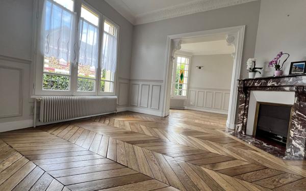 Maison à vendre    7 pièces •  Beaumont-sur-Oise