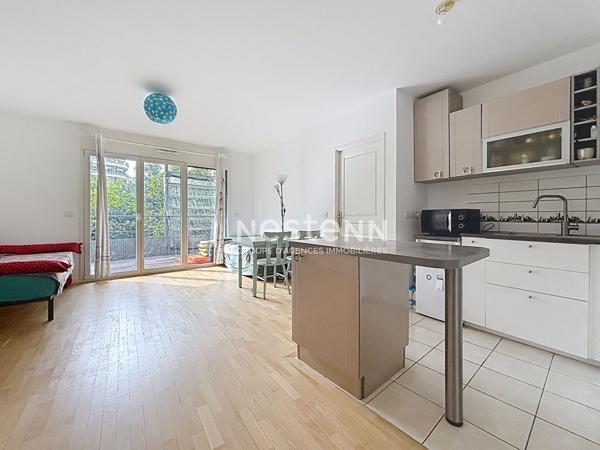 ISSY LES MOULINEAUX - QUARTIER FORT D'ISSY - Vente d'un appartement 2 pièces avec balcon