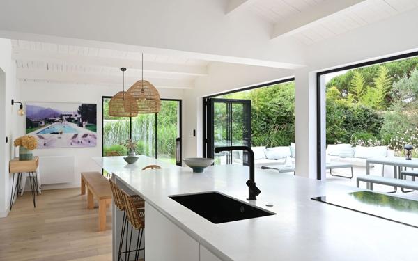 Maison à vendre    8 pièces •  Les Portes-en-Ré