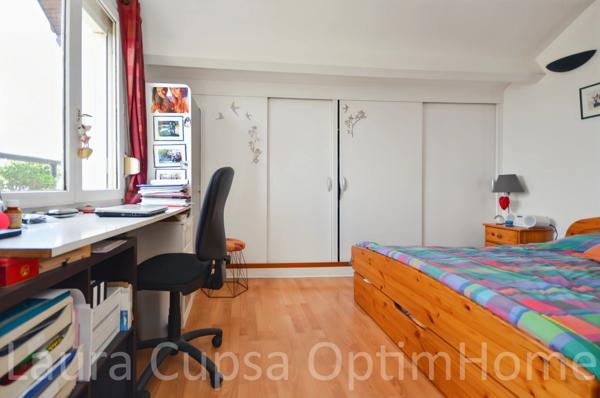 CLAMART QUARTIER GALVENTS CORBY - 5 MIN T6 DIVISION LECLERC - MAISON 125,63 M² HABITABLES - 4 CHAMBRES - TERRAIN 355 M²- VUE PANORAMIQUE SUR PARIS