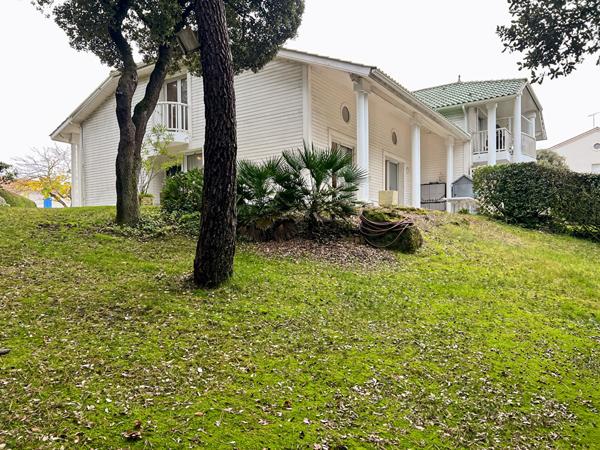 Appartement T6 en Duplex, Quartier du Golf