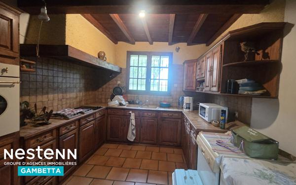 A vendre ancienne ferme proche Montauban (82) avec dépendances