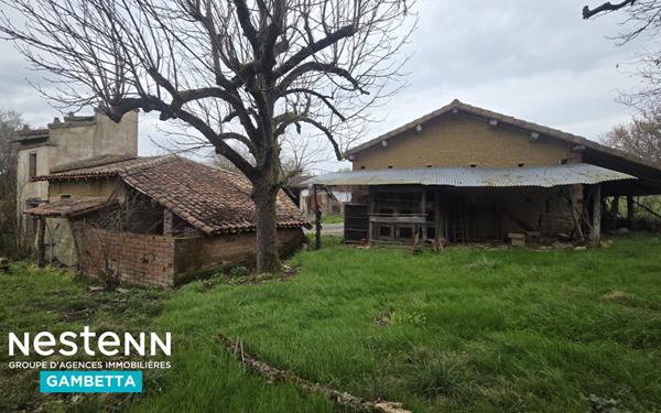 A vendre ancienne ferme proche Montauban (82) avec dépendances