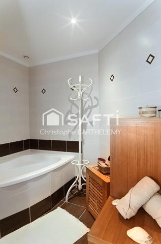 Charmante maison atypique avec vue sur seine de 3 chambres et un local professionnel