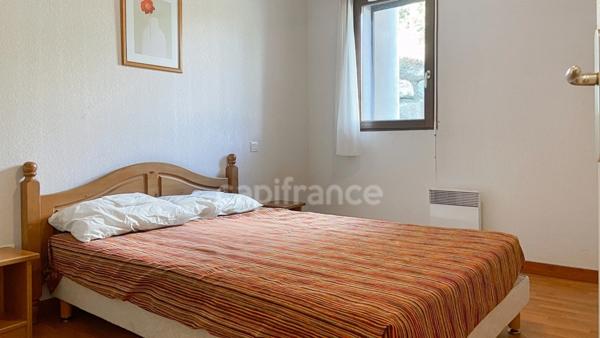 En Savoie (73), à vendre T3 en RDC, parking en sous sol, pleine propriété, domaine des Sybelles