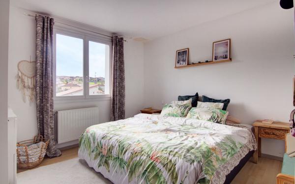 Appartement à vendre    4 pièces • 93,92 m2 Lorette