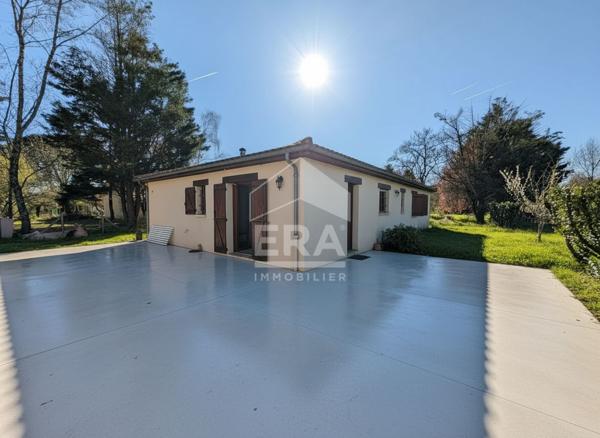 Maison à vendre de plain pied à Montpon-Ménestérol 
