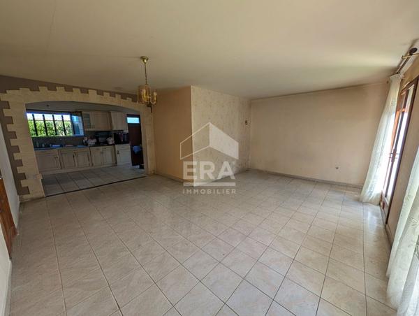 Maison à vendre de plain pied à Montpon-Ménestérol 