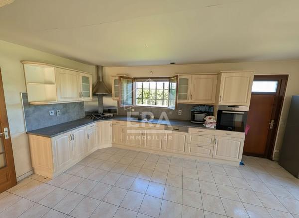 Maison à vendre de plain pied à Montpon-Ménestérol 