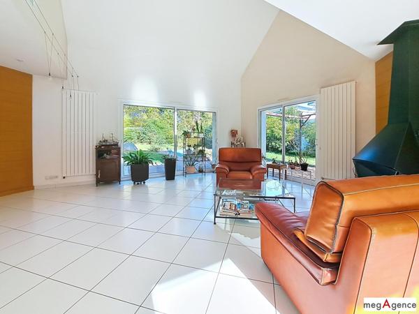 Maison à SAUTRON, 44880 - 8 pièces 200m²