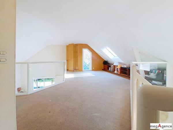 Maison à SAUTRON, 44880 - 8 pièces 200m²