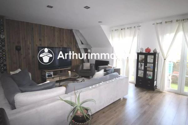 Location                                                      Appartement
                        
                     3 pièces                      81 m2                     à Lieusaint