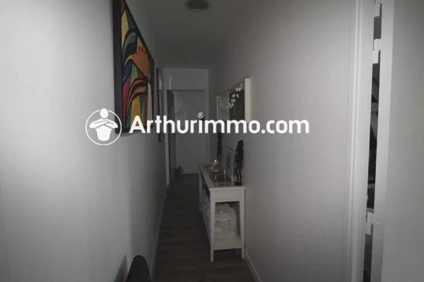 Location                                                      Appartement
                        
                     3 pièces                      81 m2                     à Lieusaint