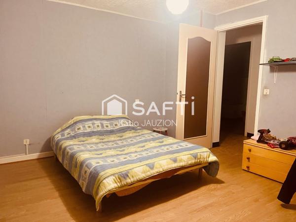 À vendre maison de 137m2 à Lacrouzette.