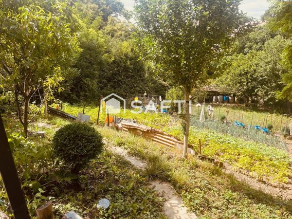 À vendre maison de 137m2 à Lacrouzette.