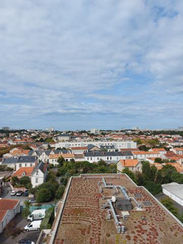 T2 rénové vue mer quartier La Genette La Rochelle