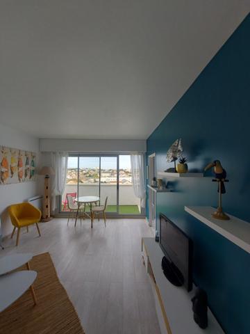 T2 rénové vue mer quartier La Genette La Rochelle