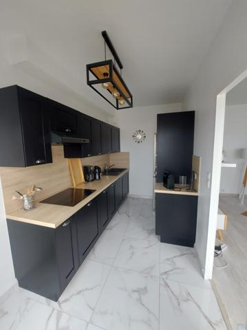 T2 rénové vue mer quartier La Genette La Rochelle