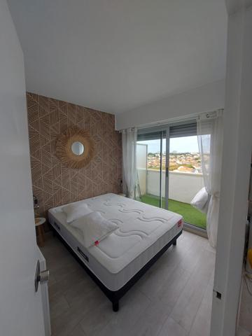 T2 rénové vue mer quartier La Genette La Rochelle