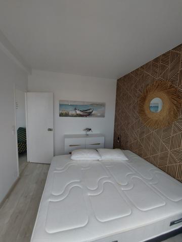 T2 rénové vue mer quartier La Genette La Rochelle