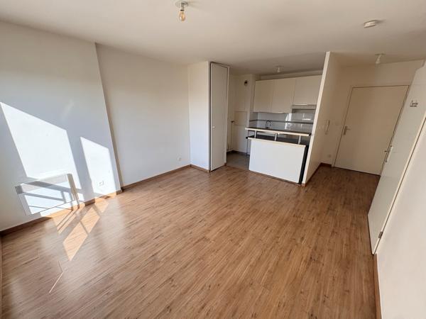 Parking + appartement