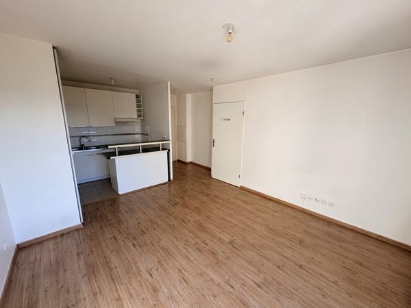 Parking + appartement