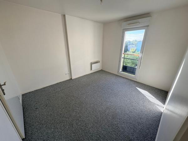 Parking + appartement