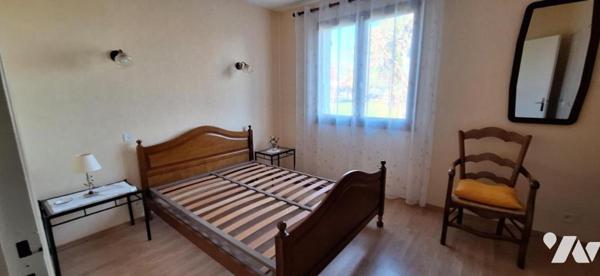 VIC-FEZENSAC, villa centre ville de 200m² + 160m² sous-sol sur terrain de 1923m²