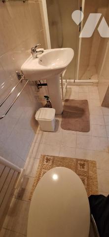 VIC-FEZENSAC, villa centre ville de 200m² + 160m² sous-sol sur terrain de 1923m²