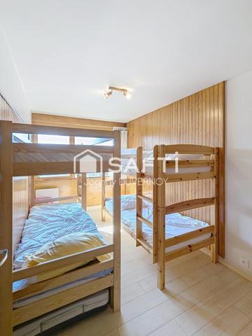 Grand T2 dans petite copro