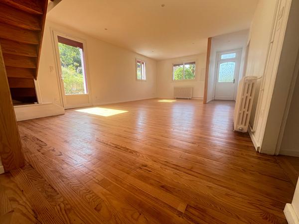 Maison 8 pièces 210 m2