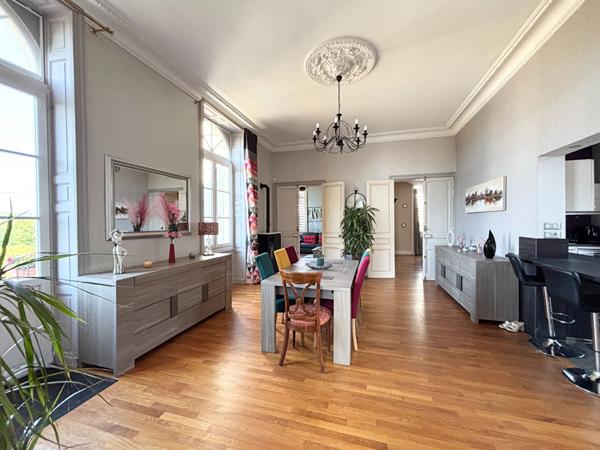 Maison 8 pièces 316.14 m2