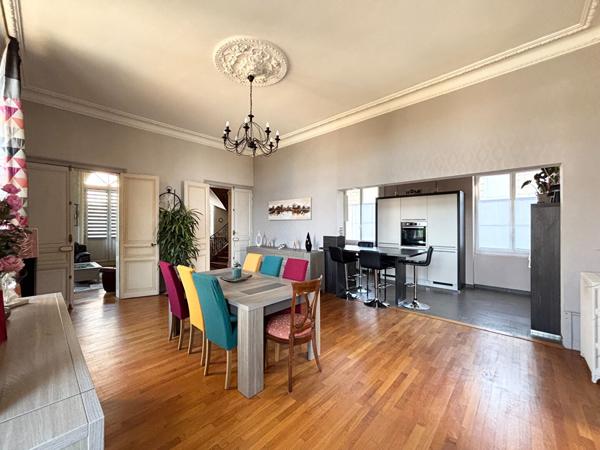 Maison 8 pièces 316.14 m2