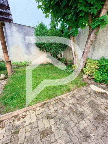 Maison 11 pièces 215 m2