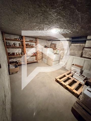 Maison 11 pièces 215 m2