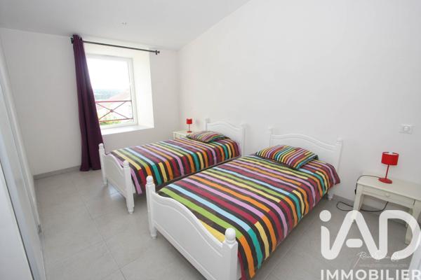 Maison à vendre 8 pièces 251 m² Le Poiré-sur-Vie