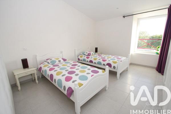 Maison à vendre 8 pièces 251 m² Le Poiré-sur-Vie