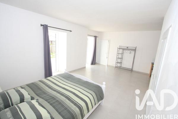 Maison à vendre 8 pièces 251 m² Le Poiré-sur-Vie